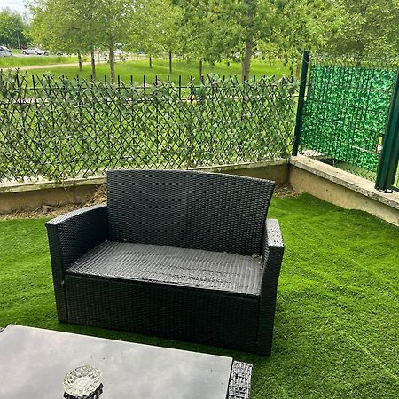 Appartement 5Min Gare Rer Disneyland Paris Val D'Europe La Vallee Village Parking Inclus Montévrain Buitenkant foto
